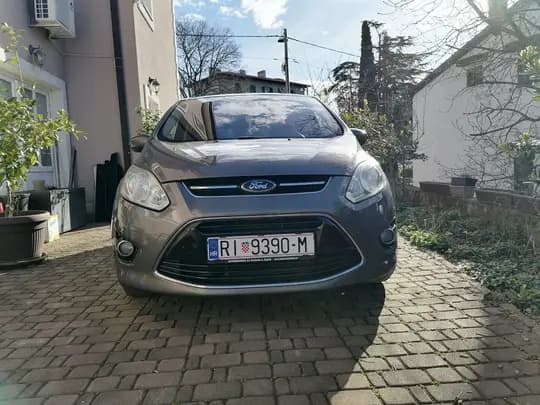 Ford Cmax 1.6 TDCI Titanium oprema , panorama, reg 1. god., kuka,Titanium oprema
