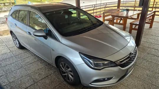 Opel Astra Sportstourer (Karavan) 1,6 Diesel 2018.g., 144 000 km, odlično stanje, povoljno prodajem!