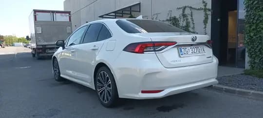 Toyota Corolla Sedan HYBRID 1,8