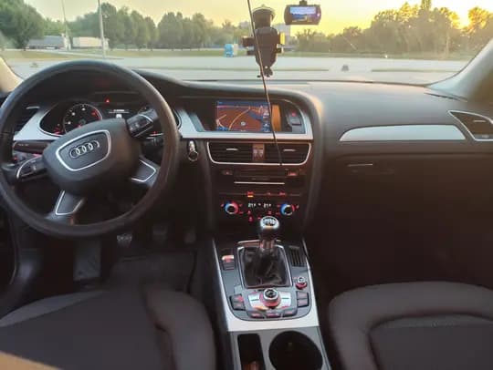AUDI A4 2.0tdi