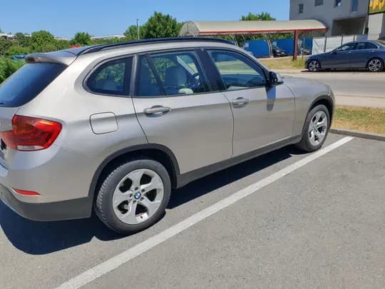 AKCIJA, 2015. god. BMW X1, SDrive, 2000cm3, 105 KW, registriran, servisiran, 8900 eura