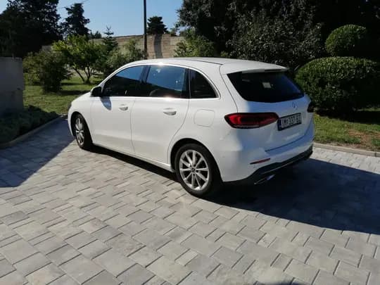 MERCEDES-BENZ B 180*PROGRESSIVE*