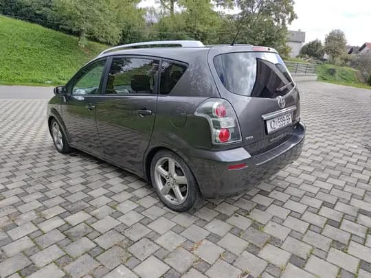 Toyota Corolla Verso 2.2 D-4D SPORT 177ks