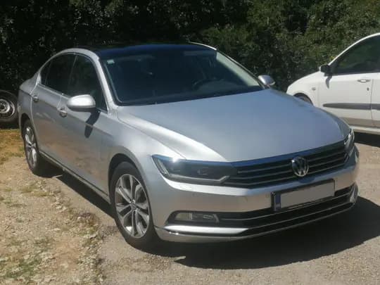 VW PASSAT 1.6TDI HIGHLINE,VIRTUAL COCKPIT,360 SENZORI,ALCANTARA KOŽA, PANORAMA, KAMERA, FULL LED