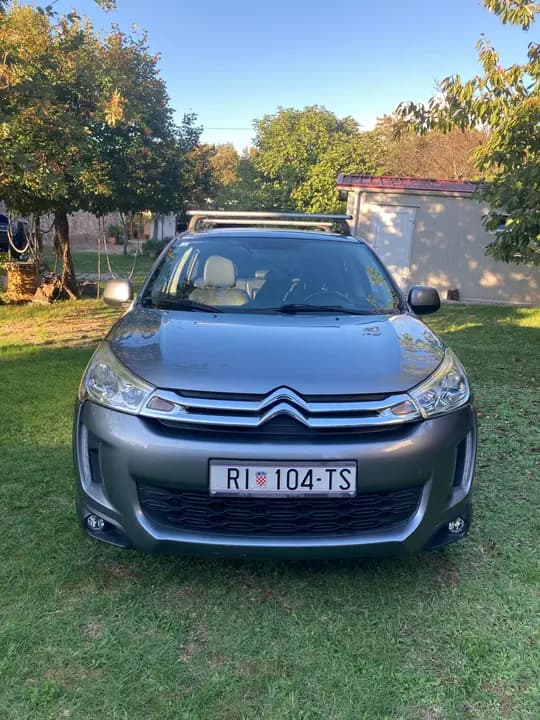 Citroen C4 Aircross 2012. god - 4x4, jedan vlasnik, automatska klima
