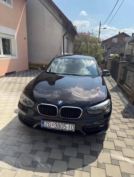 BMW SERIJA 1 2015 REGISTRIRAN GODINU DANA !