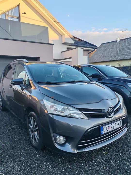 TOYOTA VERSO 1.6 D4D, 2014 god. REGISTRIRAN  1 god.-  do 12.mj 2026 g.