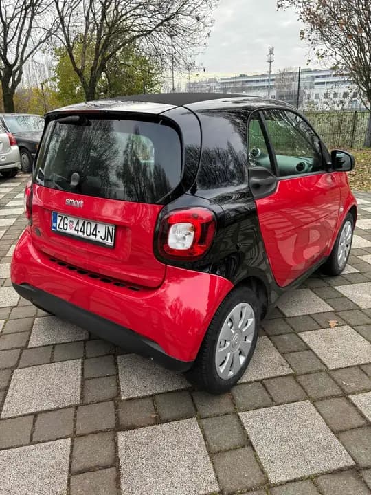 Smart EQ 2019g, reg godina dana, nove gume, zamjena za skuplje/jeftinije