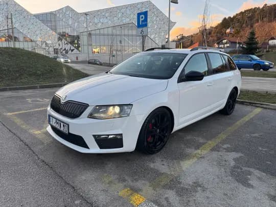 ŠKODA OCTAVIA COMBI 3 vRS DSG 2.0 TDI 135 KW