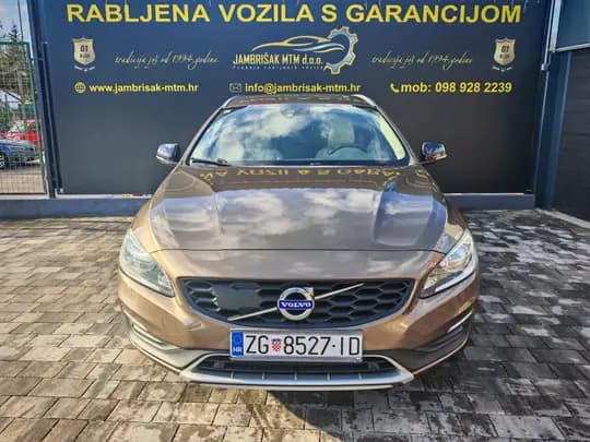 Volvo Cross Country 2.0 D3  