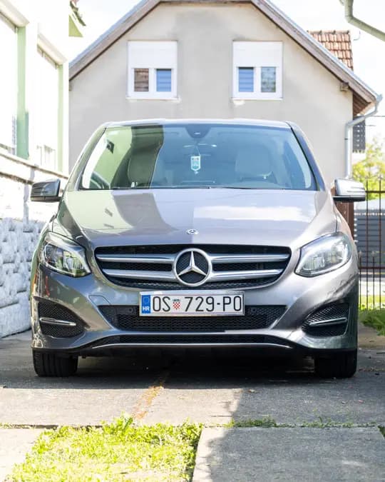 Mercedes-Benz B-Klasa 2018. god - Automatik, koža, tempomat, servisna knjižica Registracija do 01.27