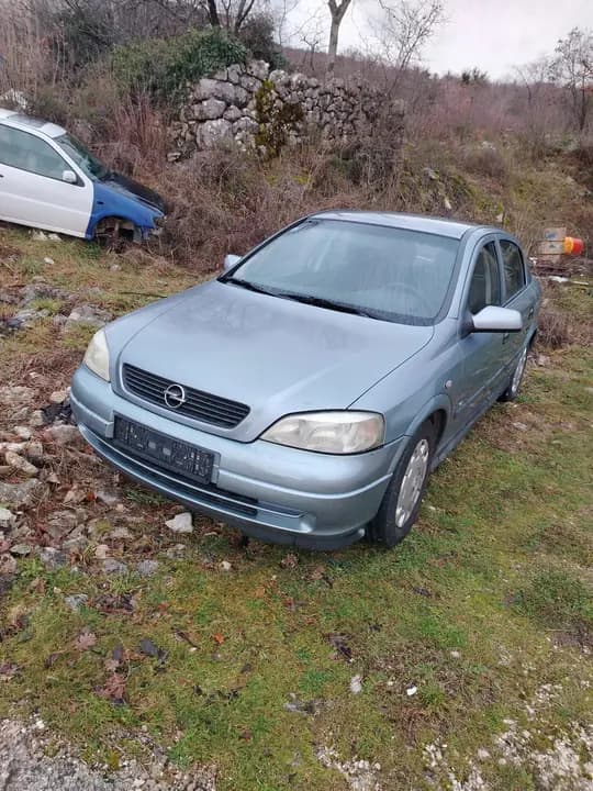 Opel astra 1.4 16v djelovi