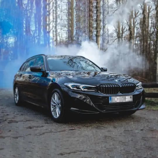 BMW 330e G21 LCI 2023