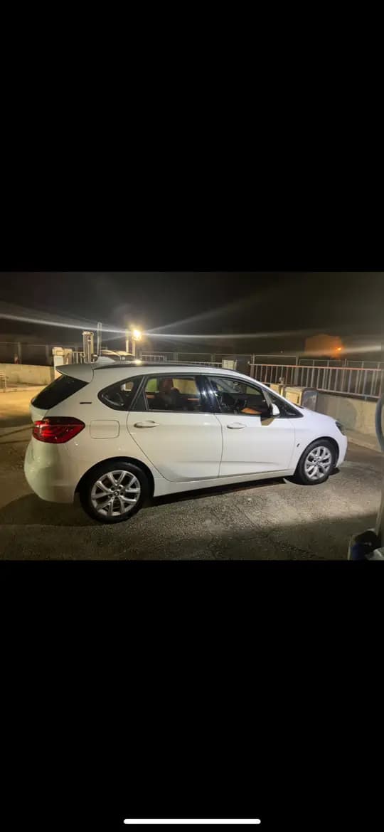 Bmw 225 xe