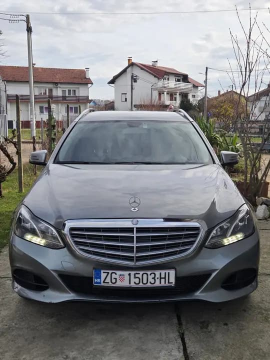 Mercedes  automobil