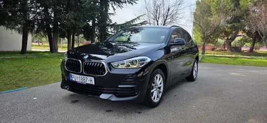 BMW X2 sDrive18i M, automatik