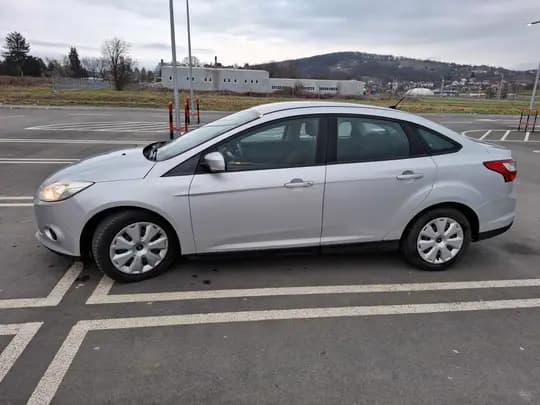 Ford Focus Sedan registriran god dana