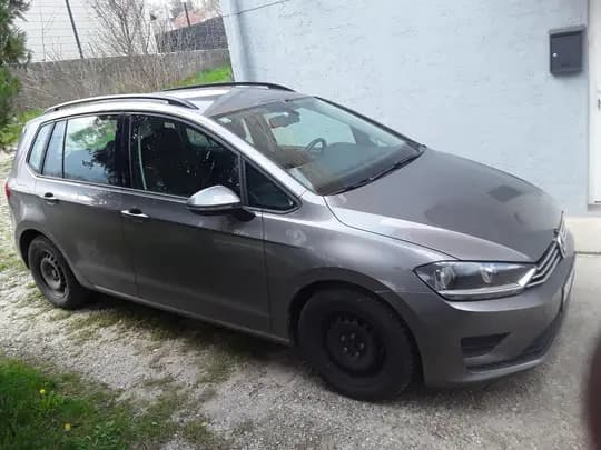 Volkswagen Golf Sportsvan 2015. god, servisna povijest, klima, LED farovi registracija do 03/27