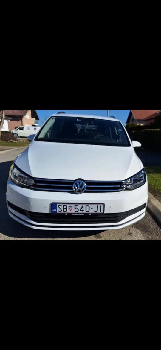Volkswagen Touran 2018. god, 7 sjedala