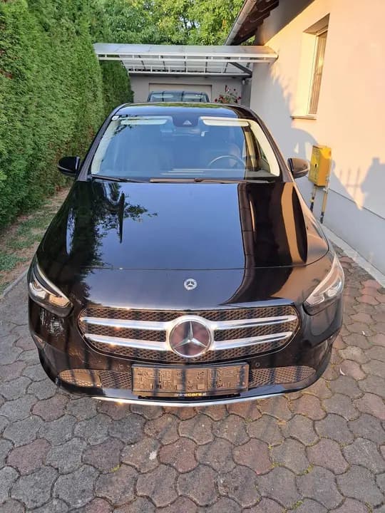 Mercedes Benz B 180d
