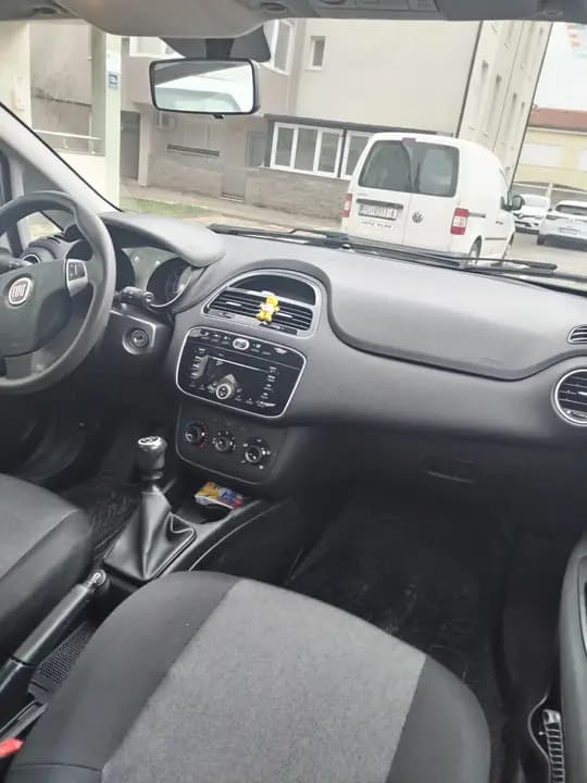 Fiat Punto 1.4  2016.godina 