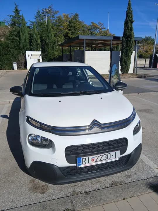  C3,samo 66tkm,upravo servisiran