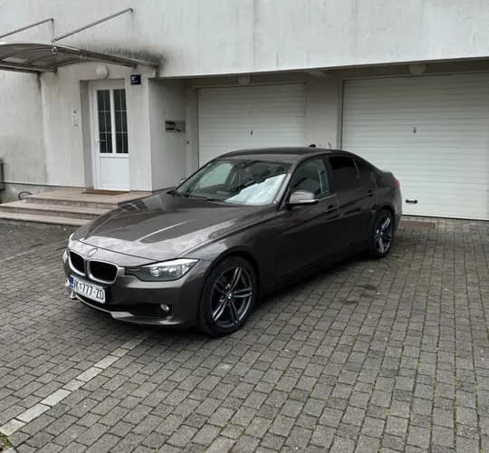 BMW F30 318d