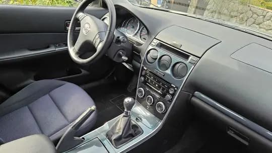 Mazda 6 CD120 Dizel - očuvana, registirana godinu dana, krovni nosači
