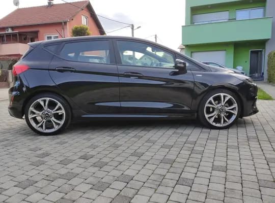 Ford Fiesta ST-line