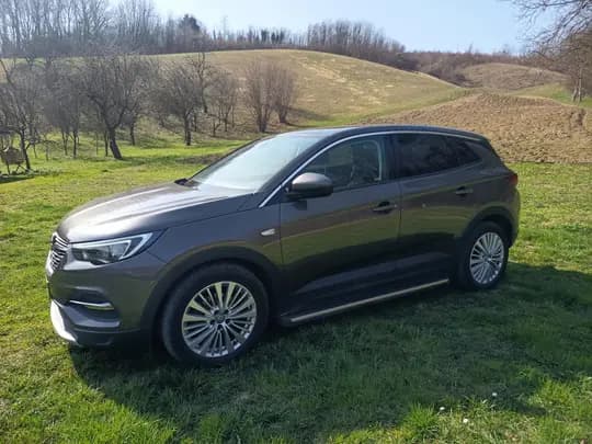 OPEL GRANDLAND X