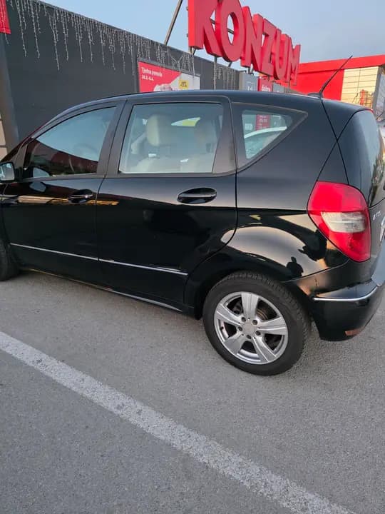 Osobni automobil