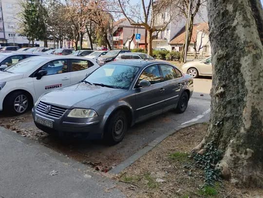 VW Passat 1.6, 2005g. 240.000 km