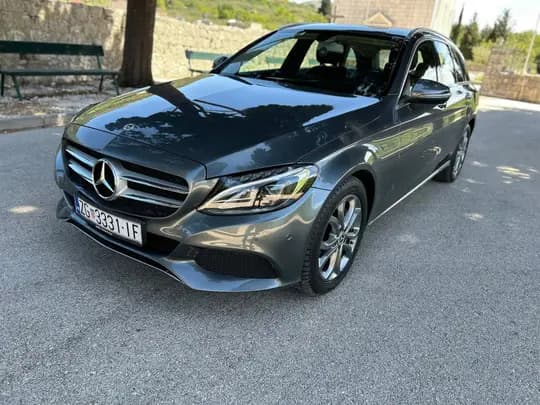 Mercedes-Benz C220d 9G karavan 2017g.