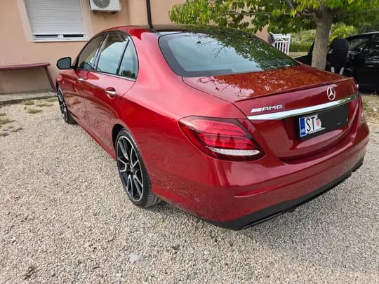 Mercedes Benz E43 AMG