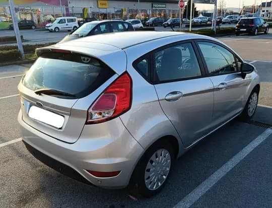 Ford Fiesta 1,6 TDCI, veliki i mali servis, 2x Continental, reg 09/26