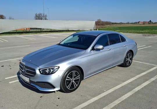 Mercedes-Benz E-klasa 200 D automatik, LED/NAVI/KAM/MRTVI KU