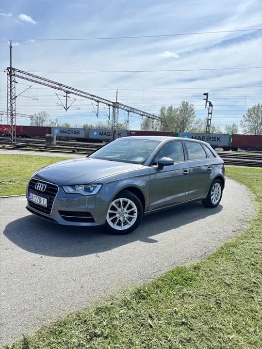Audi A3 Sportback 1.6 TDI  ➖ Koža ➖Navigacija ➖Kuka (upisana) ➖Uredan