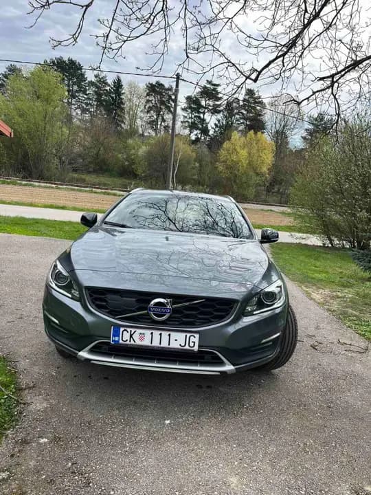 Volvo V60 Cross Country 