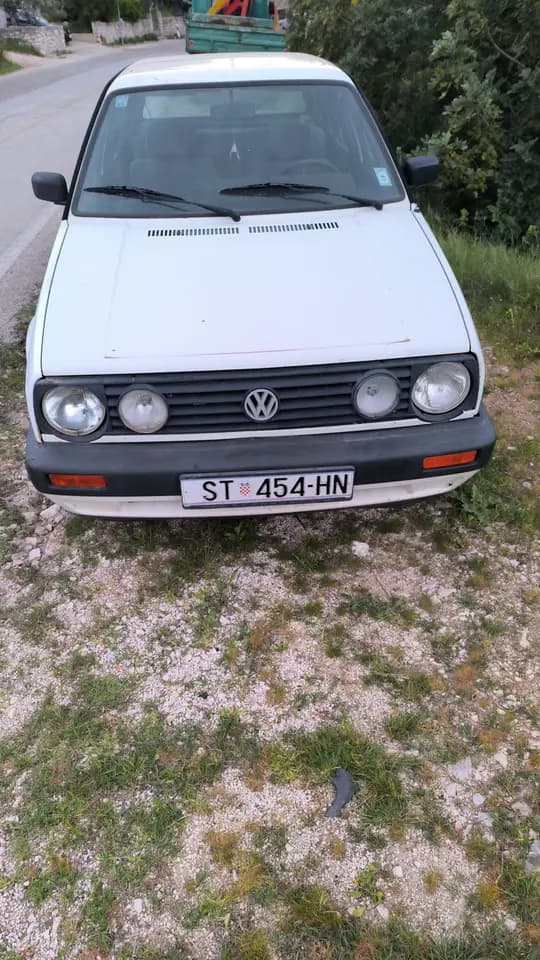 Za prodaju Golf II