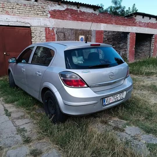 OPEL ASTRA H 1.4 16V