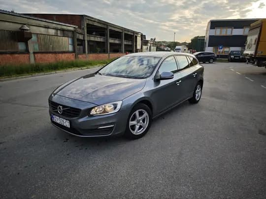 Volvo V60 D2 2.0 Automatik