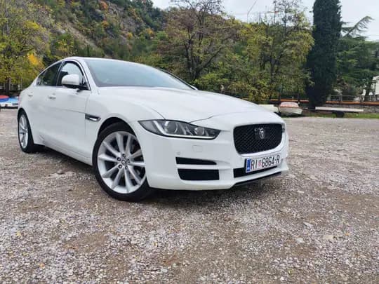 Jaguar Xe 2.0 d