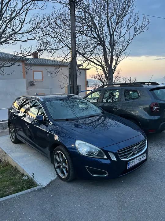 VOLVO V60 D3 5 cilindara 100kw