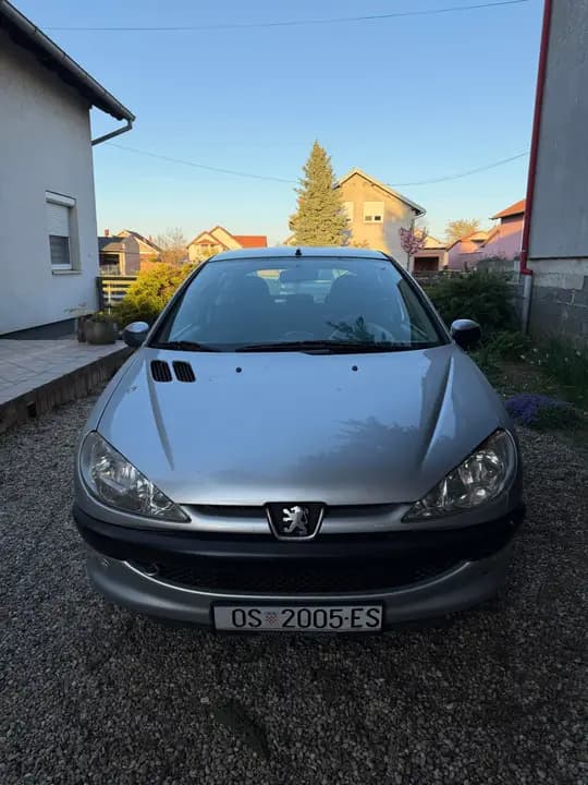 Peugeot 206