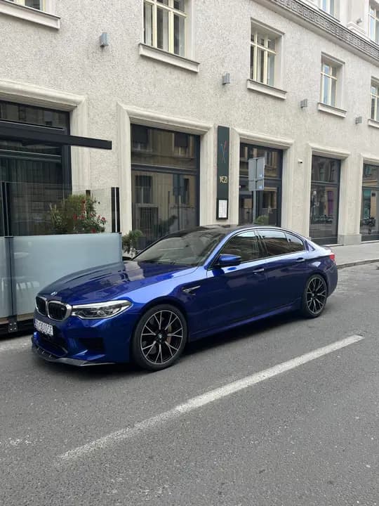 BMW M5 f90