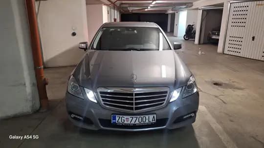 Mercedes E klasa W212, 182 tkm, PERFEKTNO STANJE, 