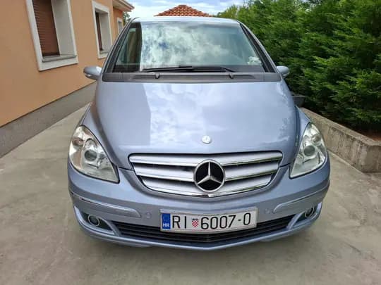 Mercedes B200 Sport (W245)
