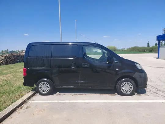 Nissan NV 200