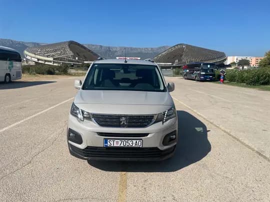 Peugeot Rifter Rifter L1 1,2 Puretech 110 S&S Allure, 2019. godište