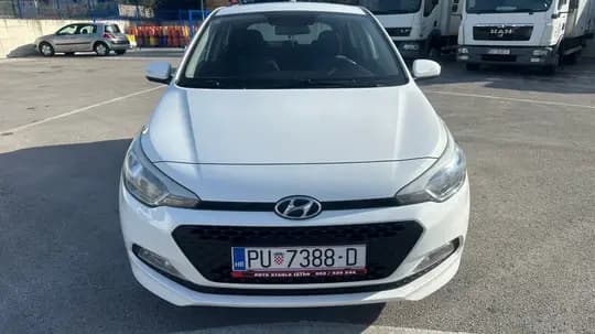 TOP PRILIKA,POVOLJNO,Hyundai I20 1.1 CRDI,2017